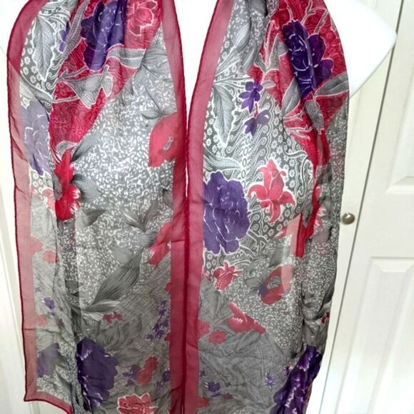 Vintage Women's Grey/Fuschia/Purple Oblong Floral Chiffon Scarf - Picture 4 of 5